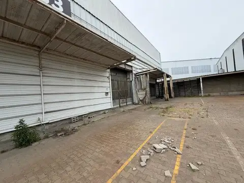 Galpon en Alquiler en Área de Promoción el Triángulo, USD 14.000