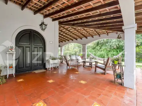 Casa en  Haras del Pilar, La Pradera  5 dormitorios, apto crédito