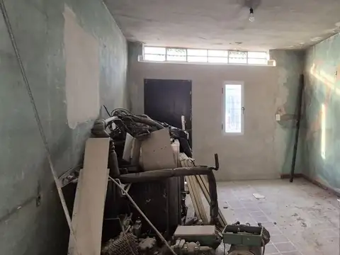 Galpon en Alquiler 8  mts Fondo