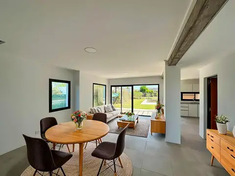Casa en Alquiler en Funes, $ 1.800.000