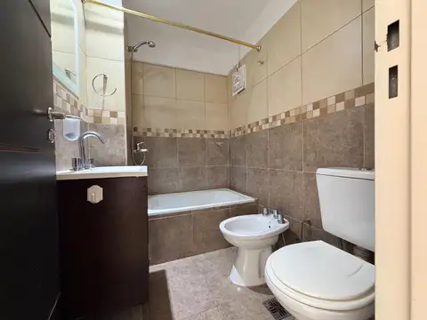 Departamento en Alquiler en Echesortu, $ 350.000