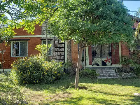 Casa en Las Chacras, Villa de las Rosas: Dos Viviendas en 8000m²