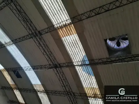 Galpón en alquiler de 300m2 ubicado en La Tablada