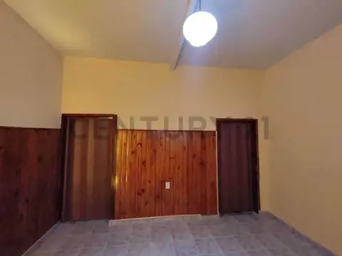 pasaje escuti 800, Piso 0
