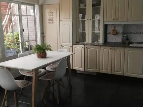 PH 4 AMBIENTES .PATIO QUINCHO Y TERRAZA ACEPTA 2 AMB PARTE DE PAGO ZONA CERCANA