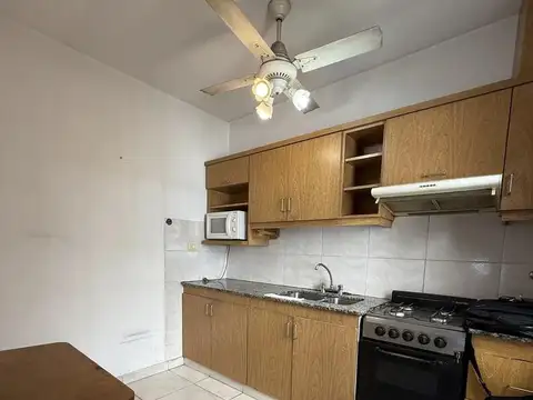 Departamento en Alquiler en Moron Sur, $ 650.000