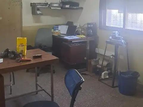 Galpon en Venta en Ezpeleta Este, USD 149.000