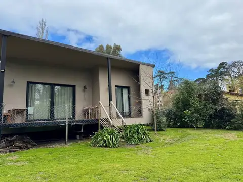 CHALET MODERNO EN BOSQUE PERALTA RAMOS- ALQUILER 12/24 MESES