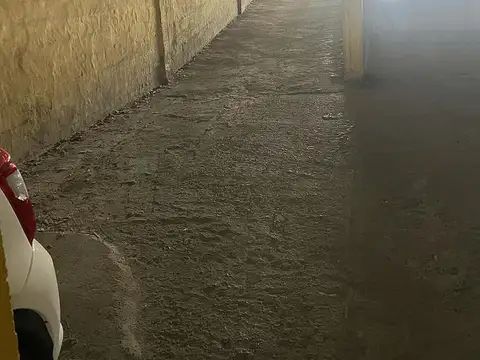 Venta de cochera céntrica en Barrio Belgrano, zona comercial y residencial, Bariloche