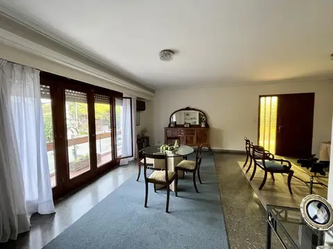 Depto Tipo Casa 5 ambientes con 2 baños