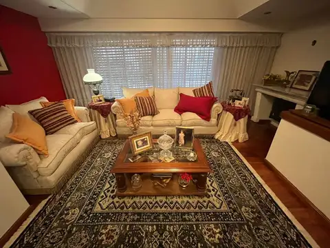 Depto Tipo Casa 4 ambientes con 3 baños