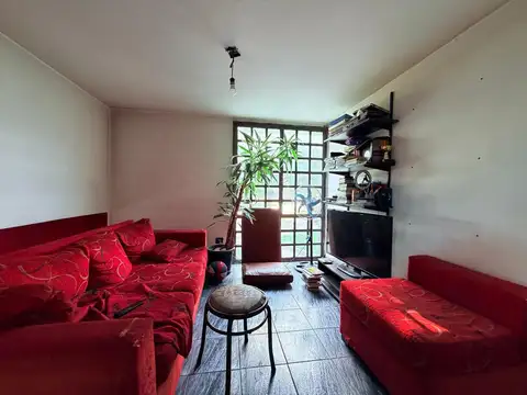 PH tipo casa en venta en Villa Lugano con terraza