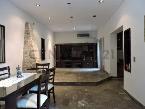 Casa en Venta en Flores Sur, USD 155.000