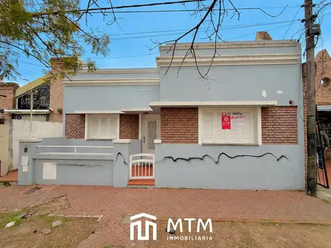 Casa en Alquiler Rosario, Alberdi. Solo  uso comercial.
