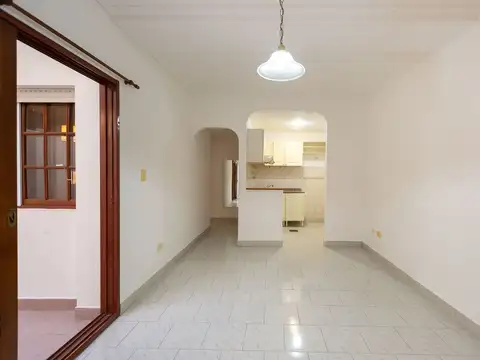 Depto Tipo Casa en Venta en Liniers, USD 82.000
