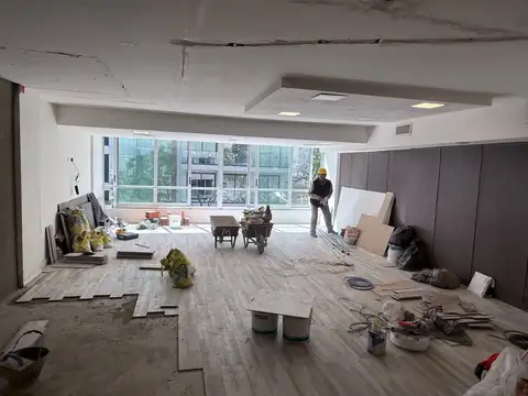 Oficina en Alquiler al Este