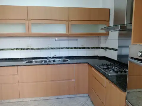 DEPARTAMENTO 4 AMB EN VENTA ADROGUE APTO/CRED