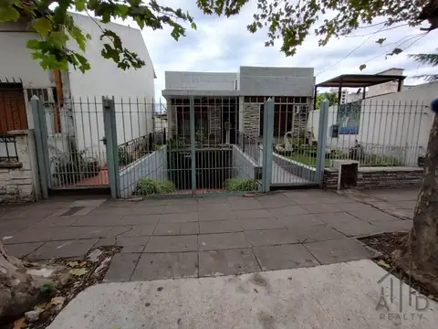 Casa alquiler COMERCIAL Florencio Varela Inmejorable zona