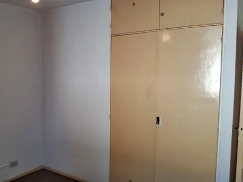 barrio Envión I – bloque 4 en 2º piso por escalera. - Apto credito 100