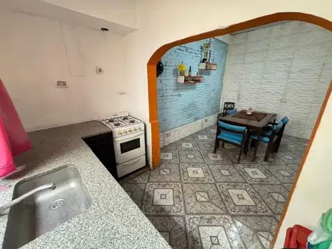 Depto Tipo Casa en Venta en Valentin Alsina, USD 33.000