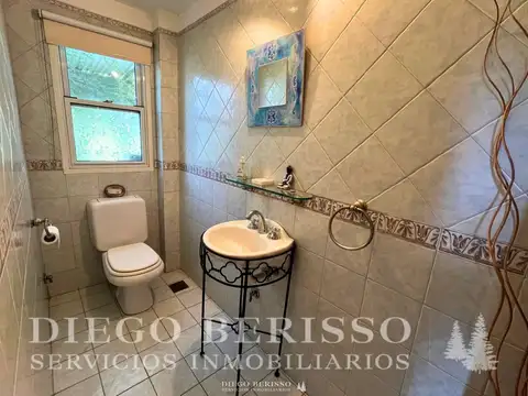 Casa en Alquiler con 1 cochera