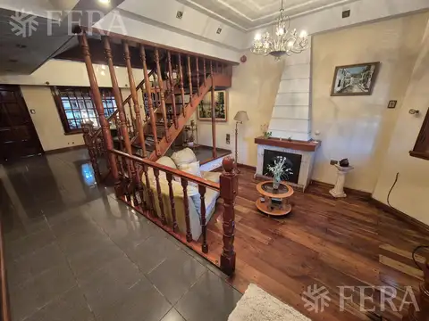 Venta PH 4 ambientes con cochera en Wilde