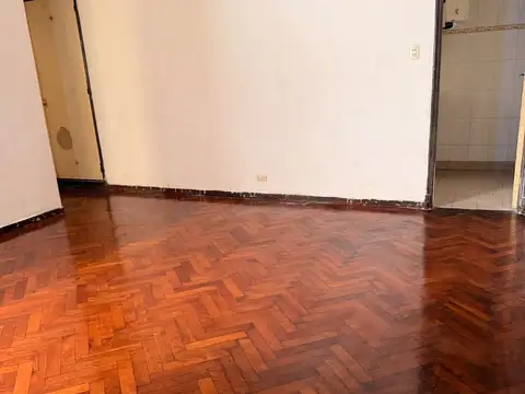 Avenida Escalada 1700, Piso 1