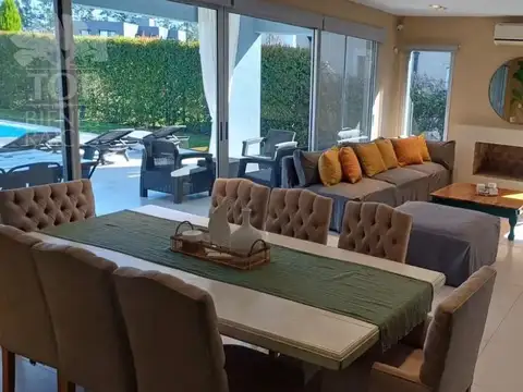 Casa en Alquiler Temporal de 4 dormitorios