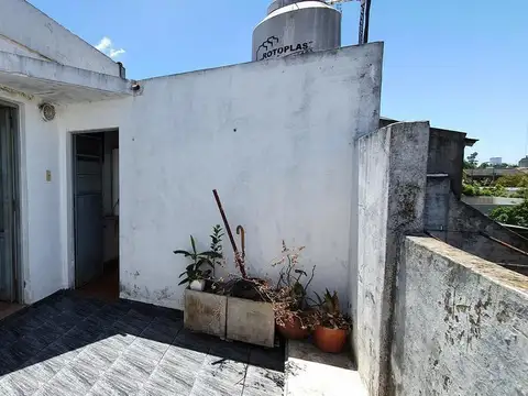Depto Tipo Casa en Venta de 3 ambientes
