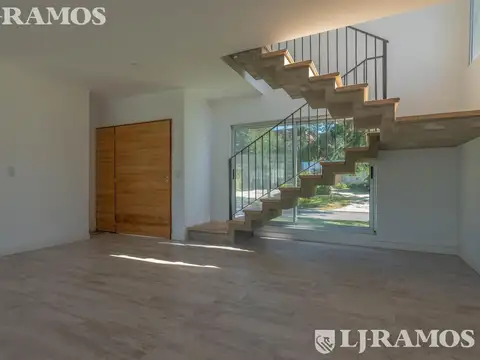 Casa en Venta en El Cantón - Barrio Islas, USD 275.000