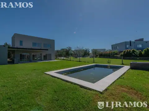 Venta de casa 4 ambientes (con RENTA) en Canton Islas PG