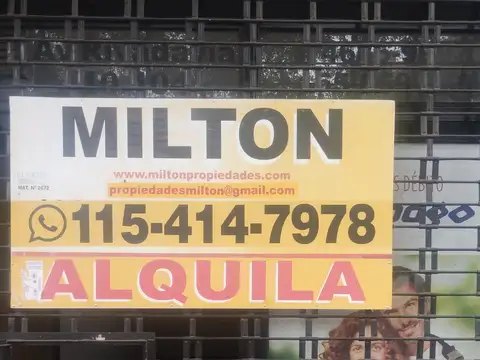 EXCELENTE LOCAL COMERCIAL DE 37 MTS (30 DE SALÓN Y 7 MTS DE ENTREPISO) LA LOCACIÓN ES SIN EXPENSAS