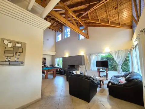 Casa en Venta de 5 dormitorios