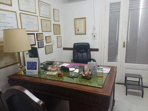 Excelente piso en primer piso