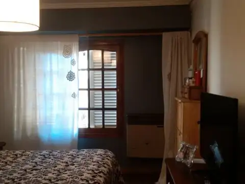 Casa 6 ambientes con 3 baños