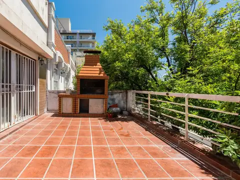 Depto Tipo Casa 5 ambientes con 2 baños