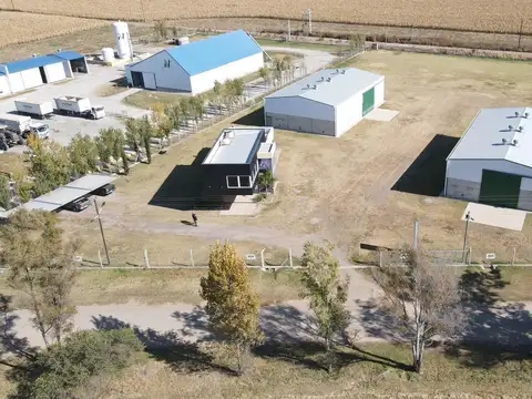 Venta Nave industrial en pilar sobre Autopista Córdoba - Rosario