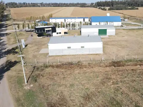 Venta Nave industrial en pilar sobre Autopista Córdoba - Rosario