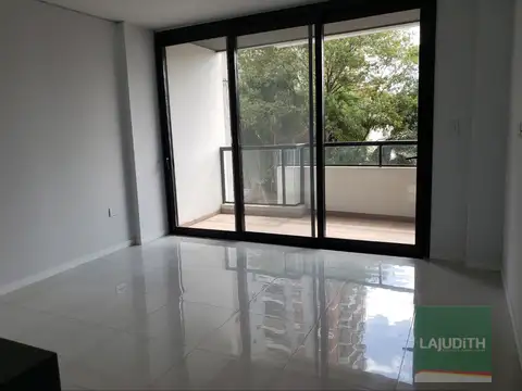 1 dormitorio con cochera