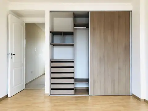 Departamento en Alquiler con 1 cocheras