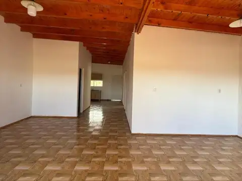 CASA CON PILETA EN ALQUILER PERMANENTE, PUEBLO ESTHER!