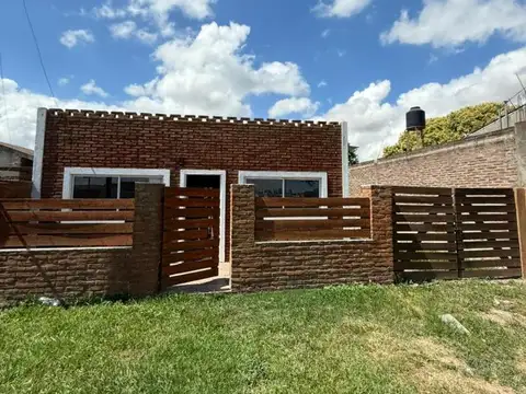 CASA CON PILETA EN ALQUILER PERMANENTE, PUEBLO ESTHER!