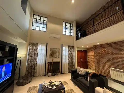 ELEGANTE, CONFORT Y UBICACIÓN PERFECTA