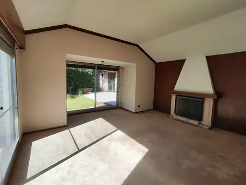 Casa en Venta al Oeste