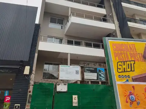 Venta de Depto. en florida 3 Ambientes 6to piso Contrafrente con   Balcon, cochera, Sum y piscina