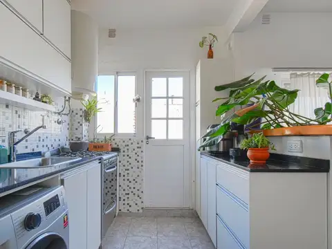 Depto Tipo Casa en Venta con 1 cocheras