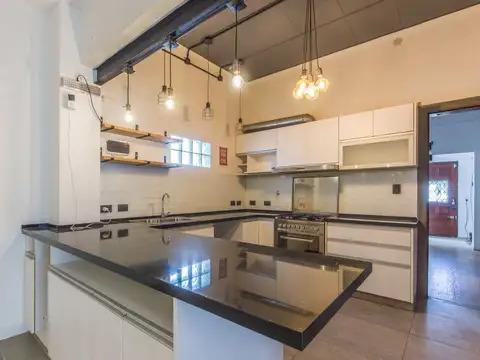 VENTA PH 4 AMBIENTES PB en SANTOS LUGARES