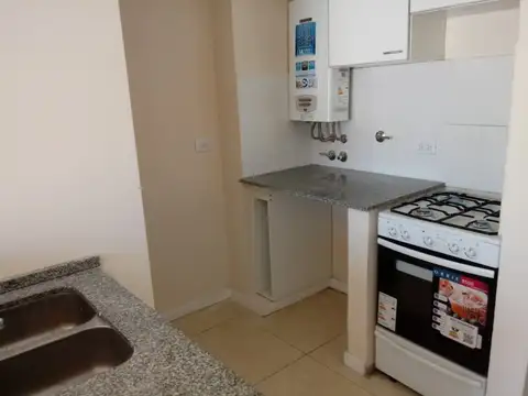 Departamento en Alquiler en Parque Chacabuco, $ 1.150.000