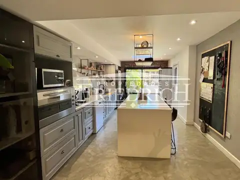 Casa en Venta en Moreno, USD 195.000