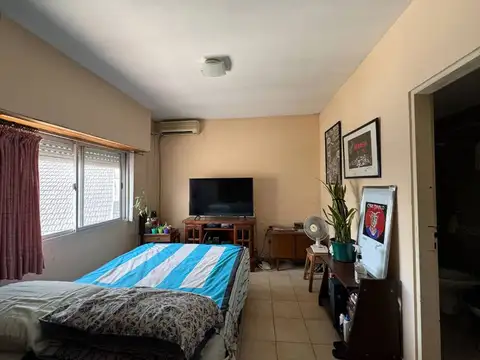 Avenida Rivadavia 17300